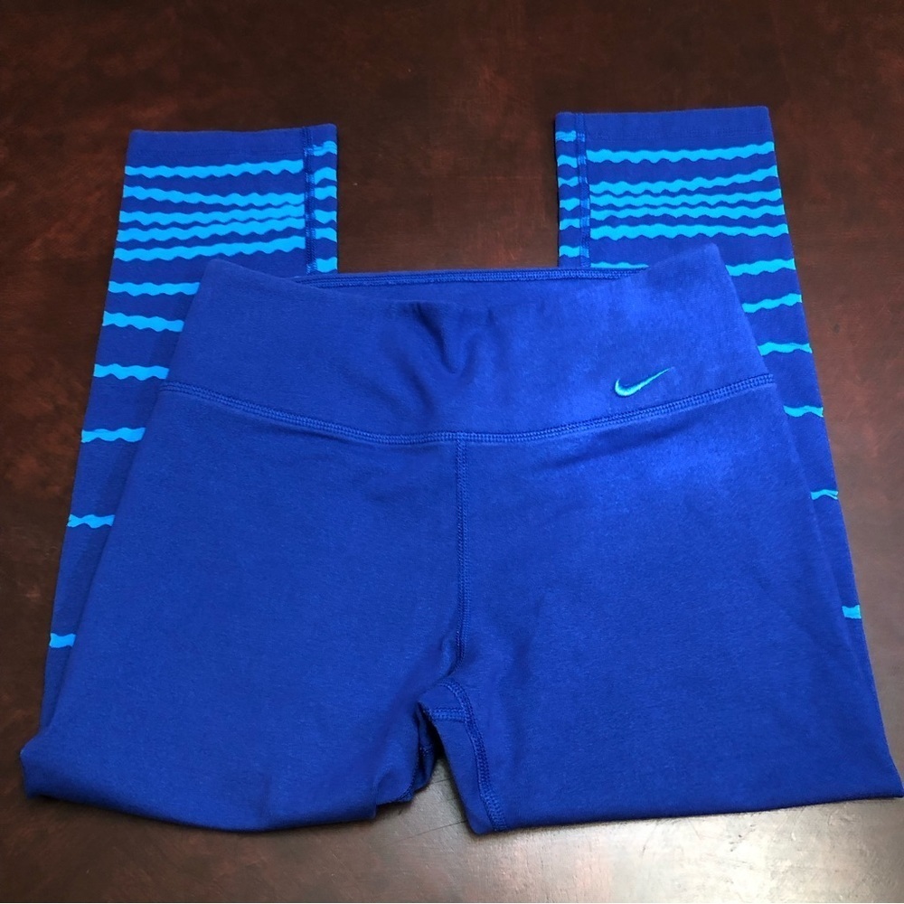 NIKE Royal Blue Legging Capris Small P192